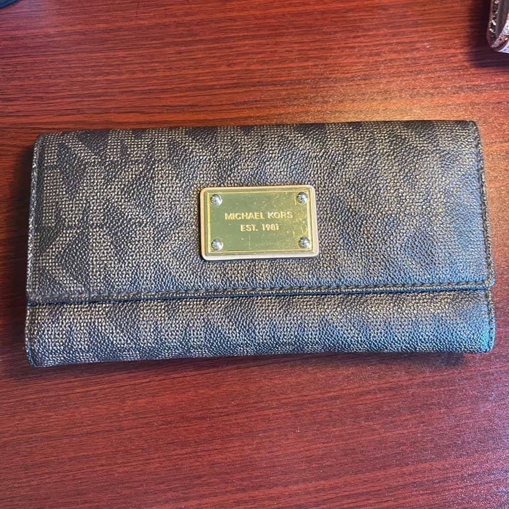 Michael Kors wallet